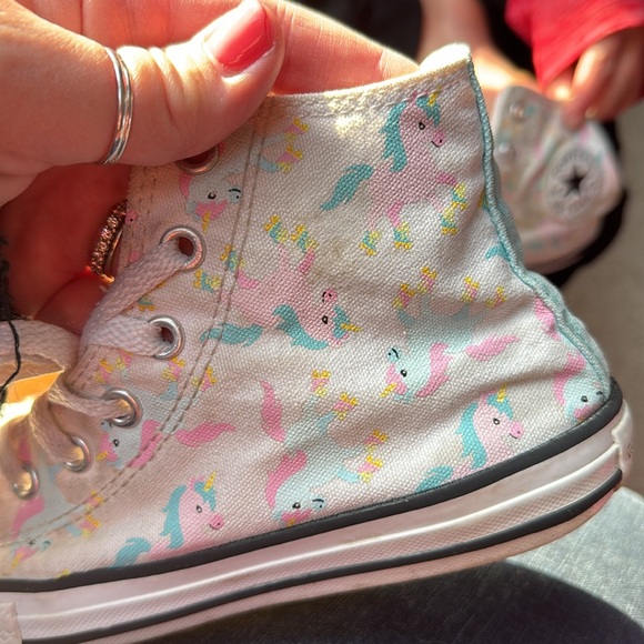 Darling unicorn 🦄 print Converse high tops - Picture 6 of 6